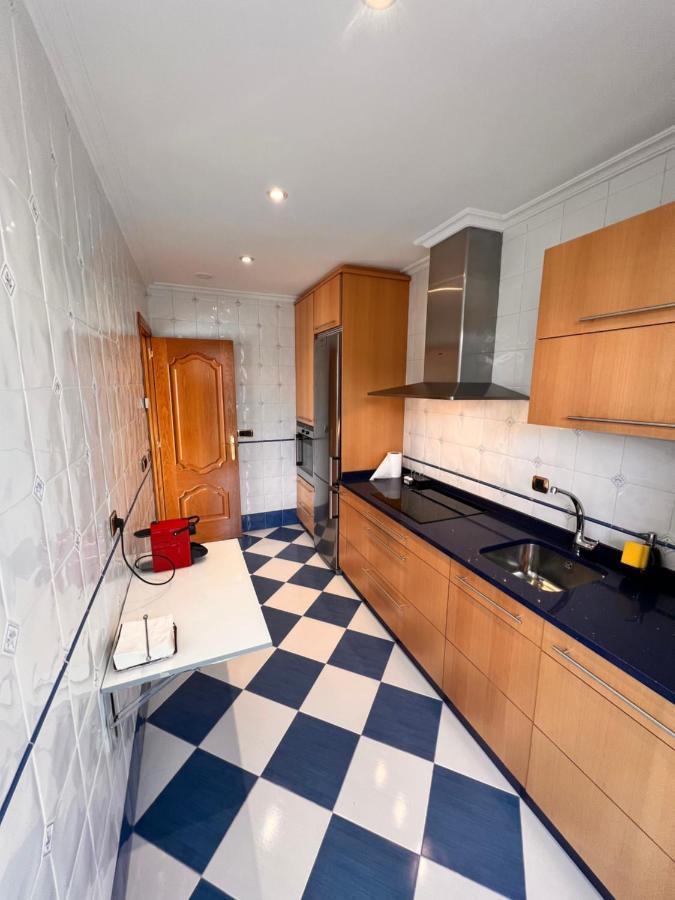 Apartamentos San Martin Ourense Centro 1 المظهر الخارجي الصورة